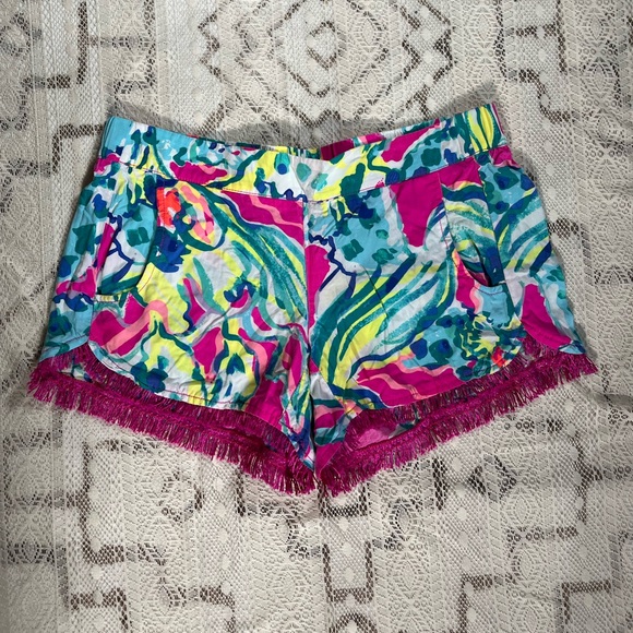 Lilly Pulitzer Vibrant Patterned Fringed Shorts with Pockets - Picture 3 of 6
